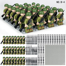 24 U.S. Army minifigures